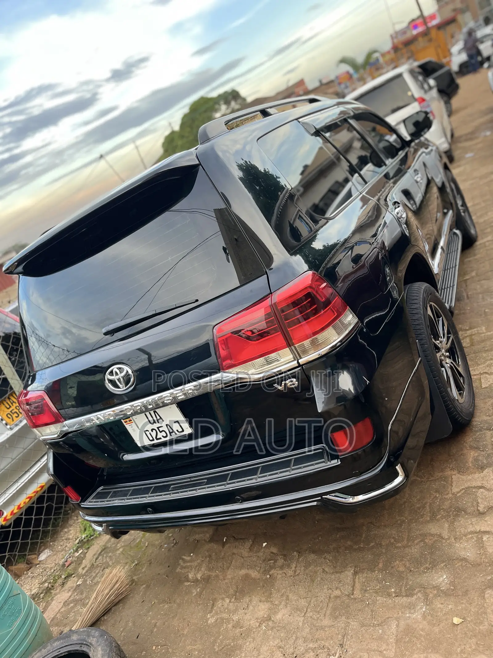 Toyota Land Cruiser Prado 2015 Black
