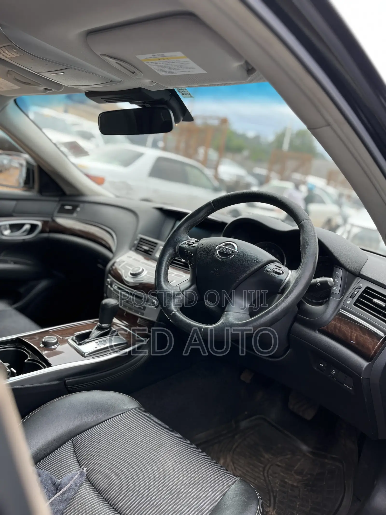 Nissan Fuga 2013 Black