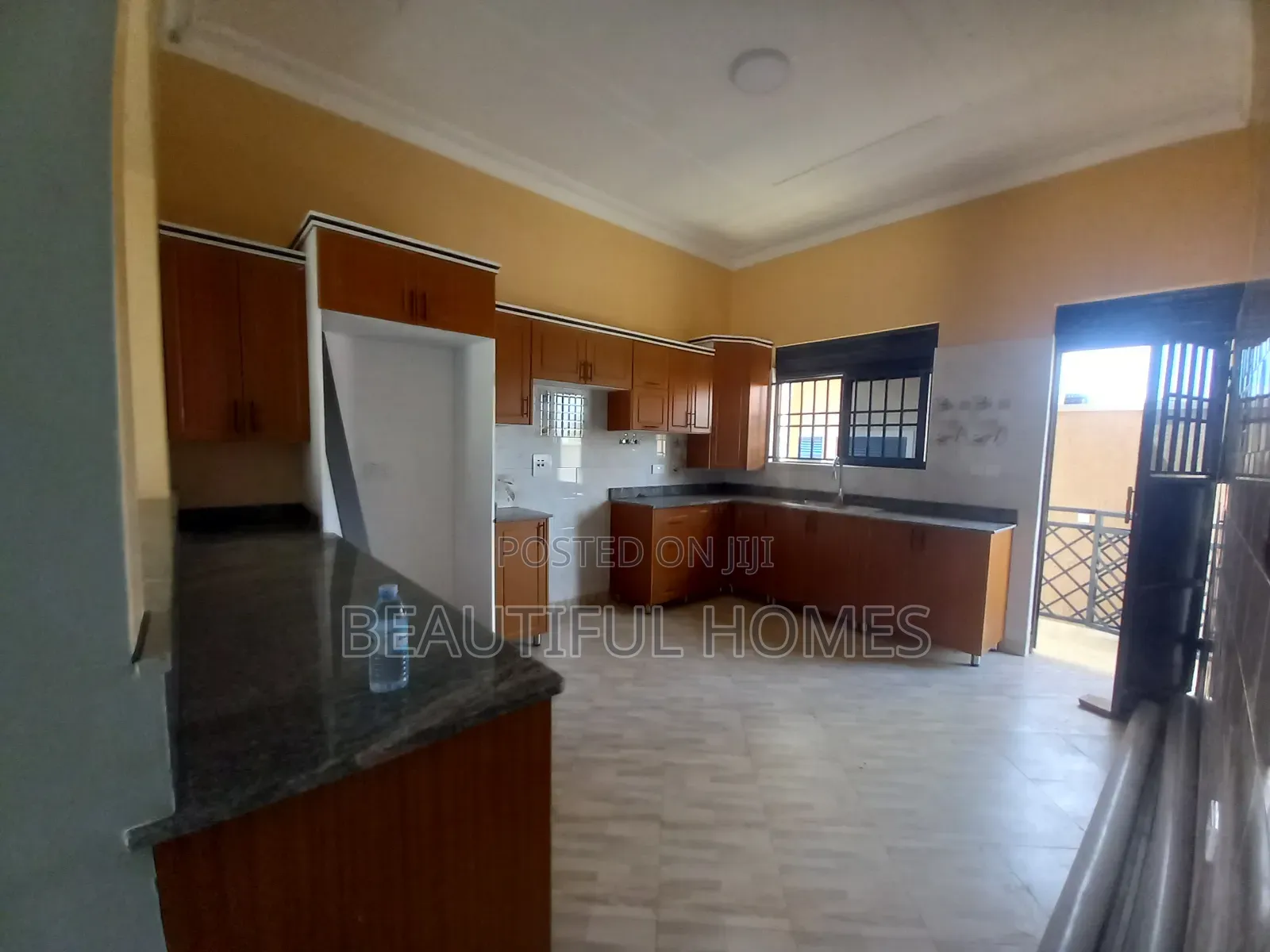 Furnished 4bdrm House in Kira for sale