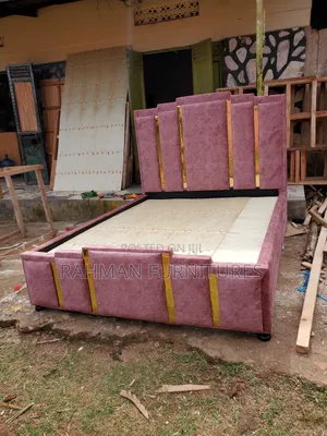 5 by Six Bed King