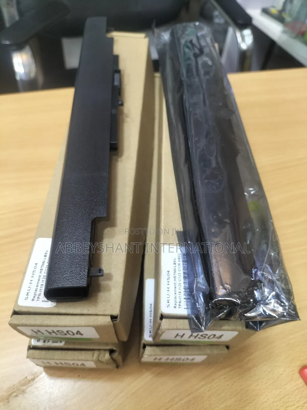 Laptop Battries/Genuine Toshiba Accer Dell Laptop Batteries