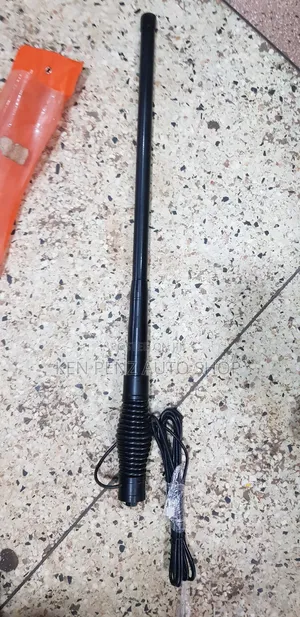 Hillux Revo Black Antenna