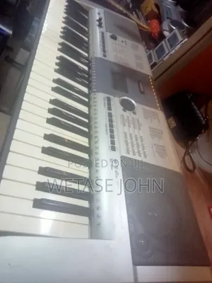 Photo - PSR 403 Yamaha F