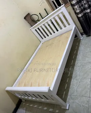 Photo - 4by6 White Bed