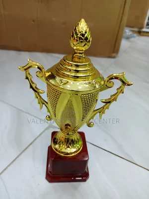 God Trophy Original