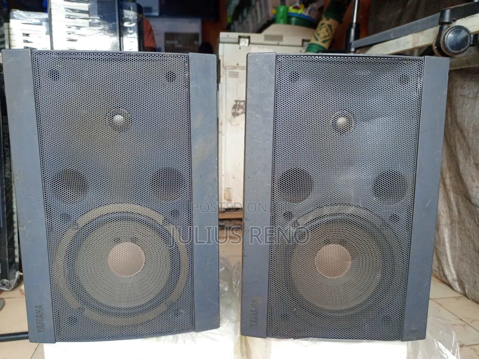 Yamaha Speakers Size 8