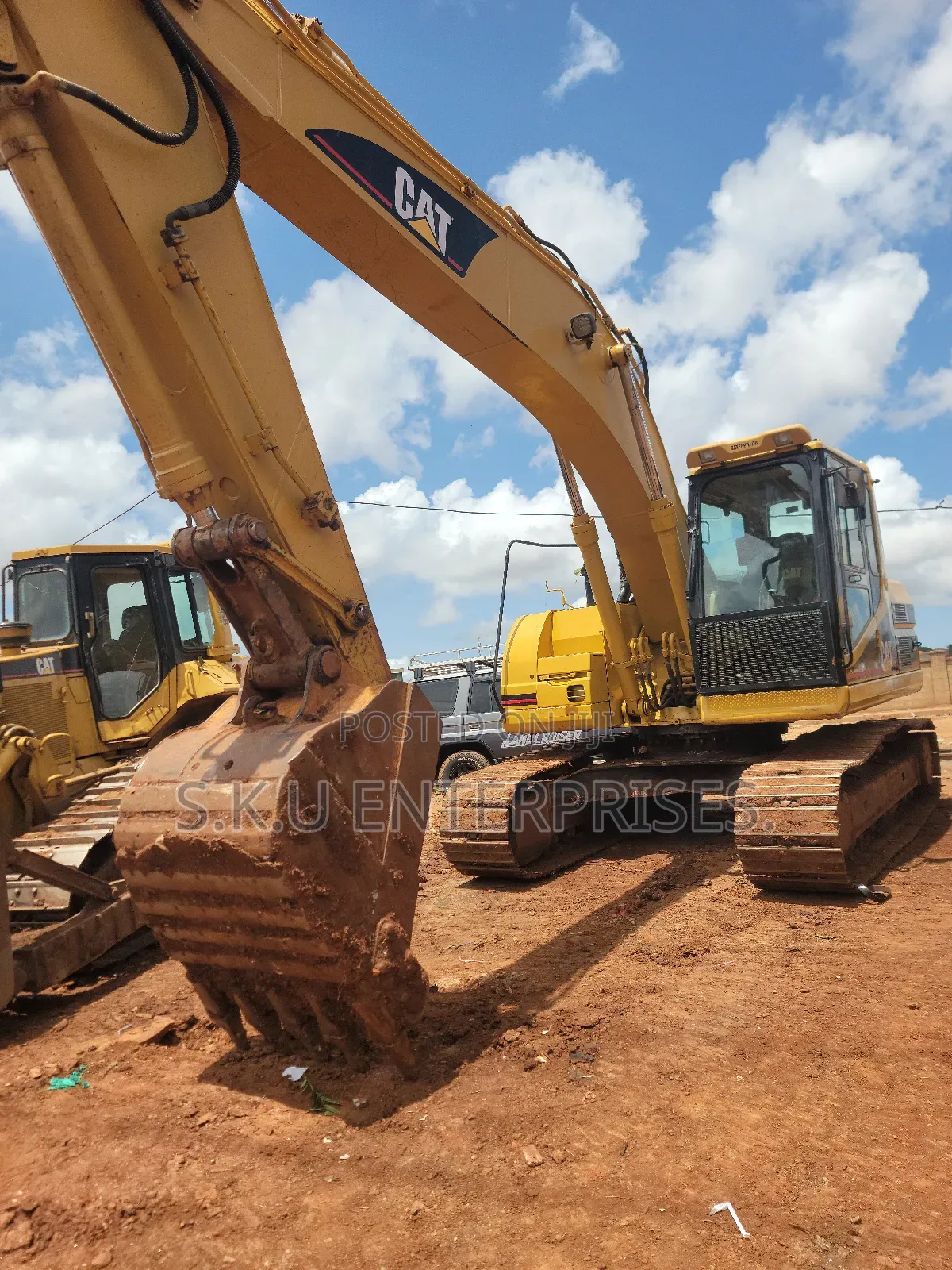 Excavator for Rent/Hire Services