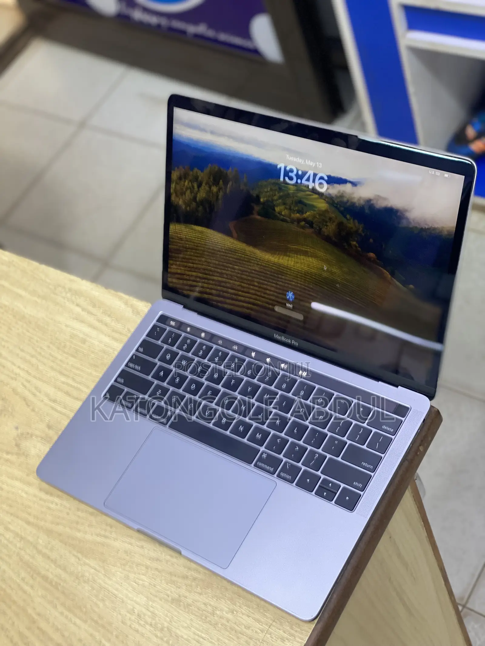 New Laptop Apple MacBook 16GB Intel Core I7 SSD 512GB