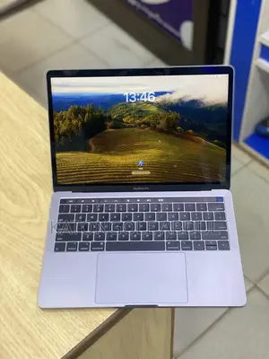 New Laptop Apple MacBook 16GB Intel Core I7 SSD 512GB