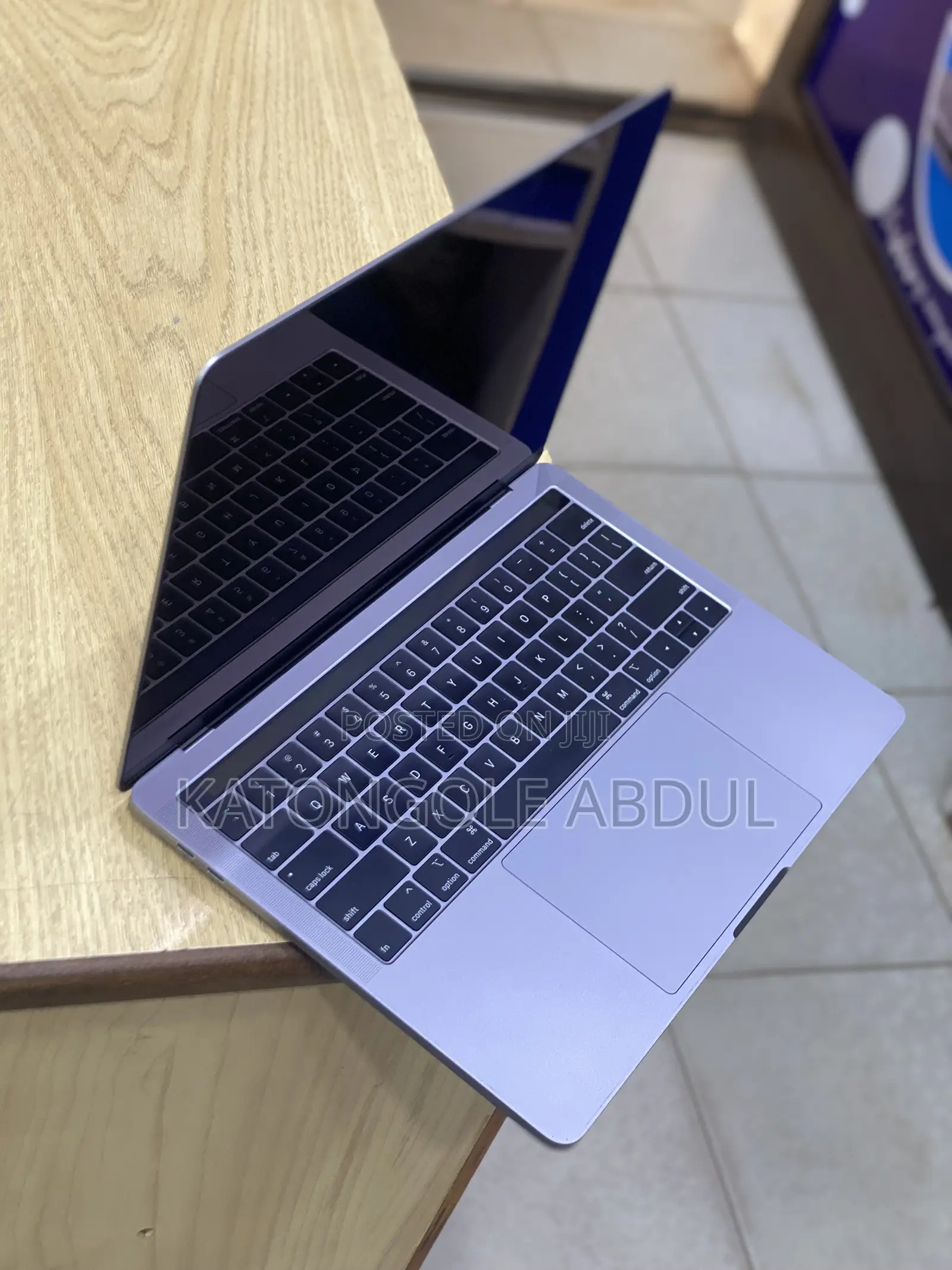 New Laptop Apple MacBook 16GB Intel Core I7 SSD 512GB