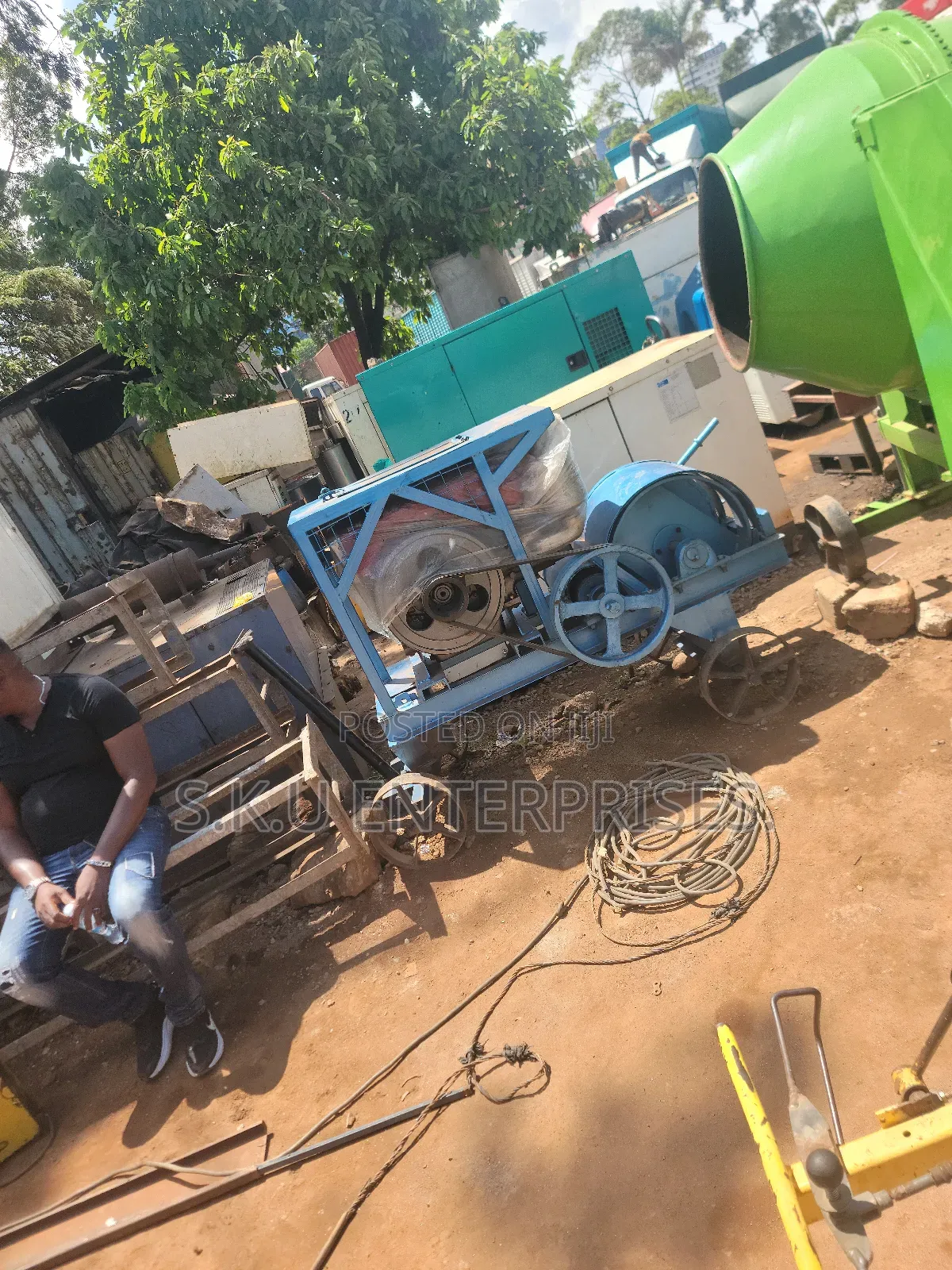 Hoist Machine Concrete Crane for Rent