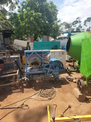Hoist Machine Concrete Crane for Rent