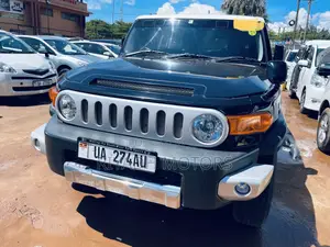 Toyota FJ Cruiser 2010 Black