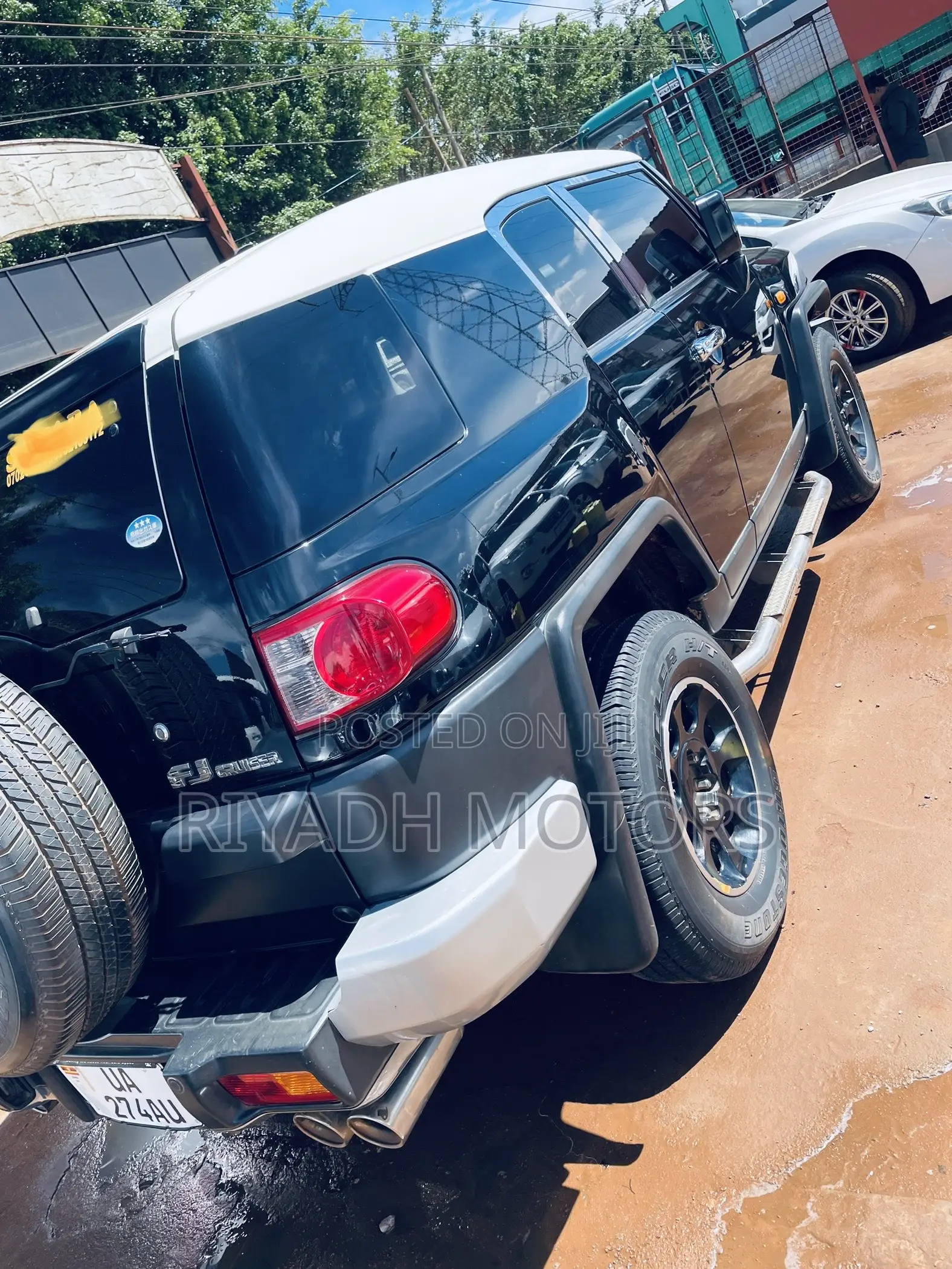 Toyota FJ Cruiser 2010 Black