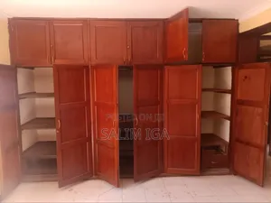5bdrm Duplex in Kololo Property, Central Division for rent