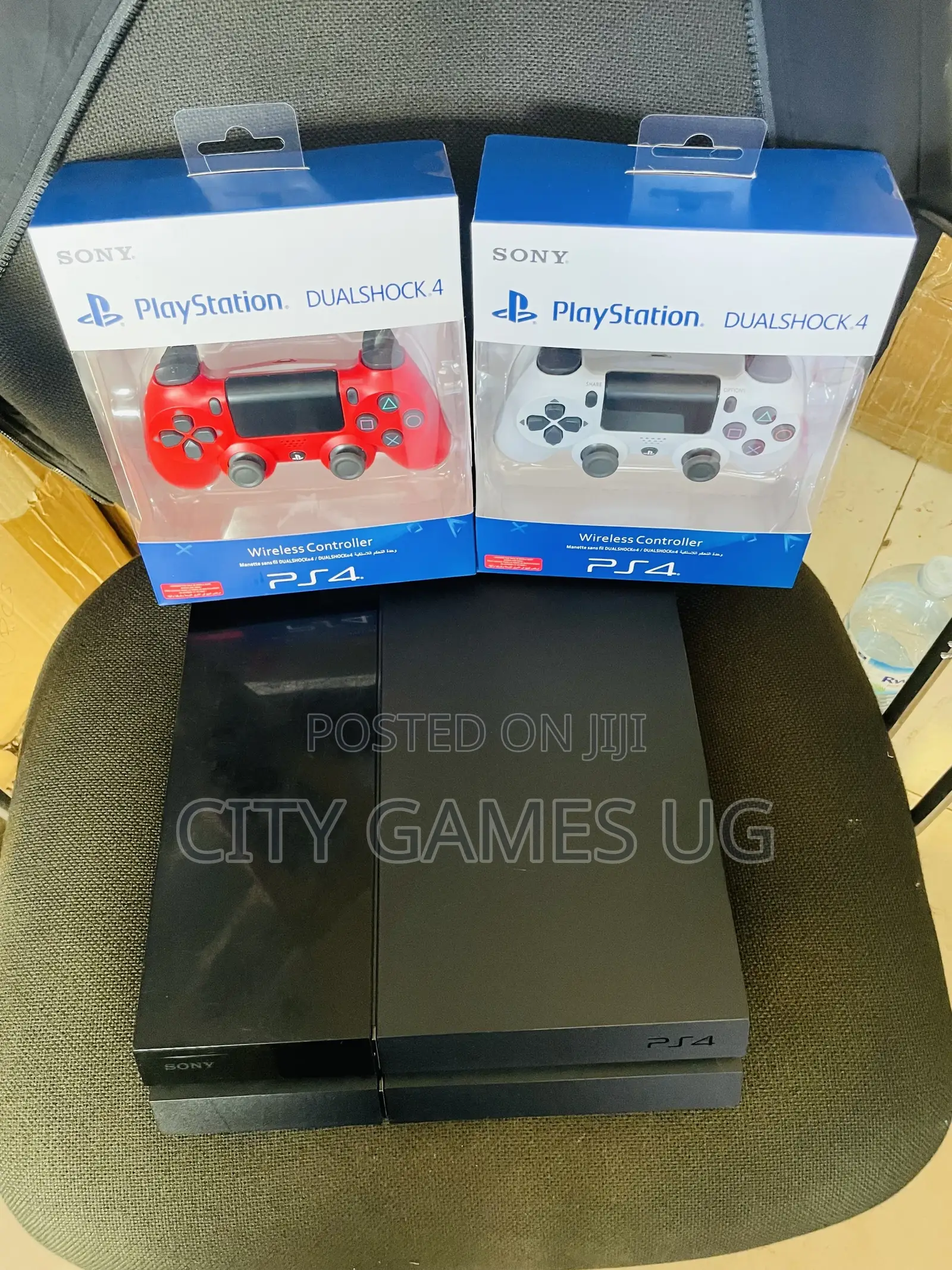 Playstation 4:- Ps4 With Games and 2 Controllers
