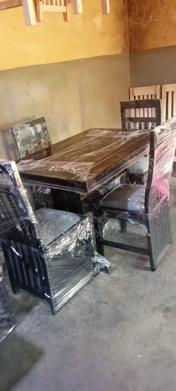 Permanent Dining Set