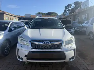 Photo - Subaru Forester 2013 White