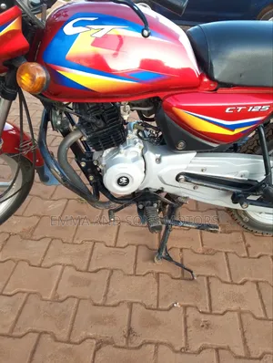 Photo - Bajaj Boxer 125 2023 Red