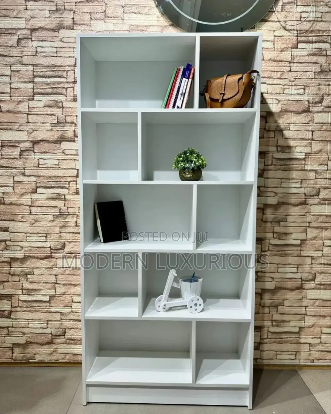 The Products Can Be Customize in Various Size Books Shelf