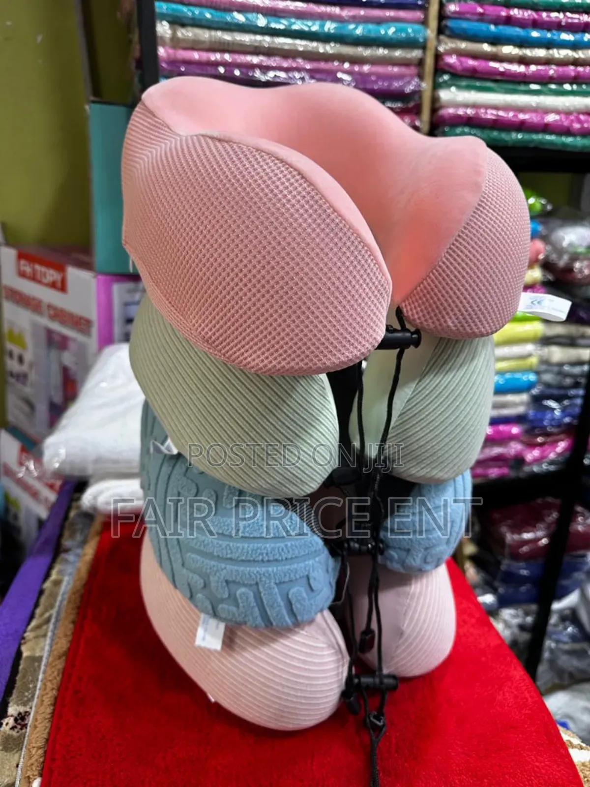 Executive Travelling Neck Pillow. Large ( Pink)