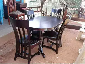 Exclusive 4-Seater Dining Table