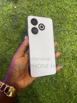 Infinix Smart 8 64 GB White