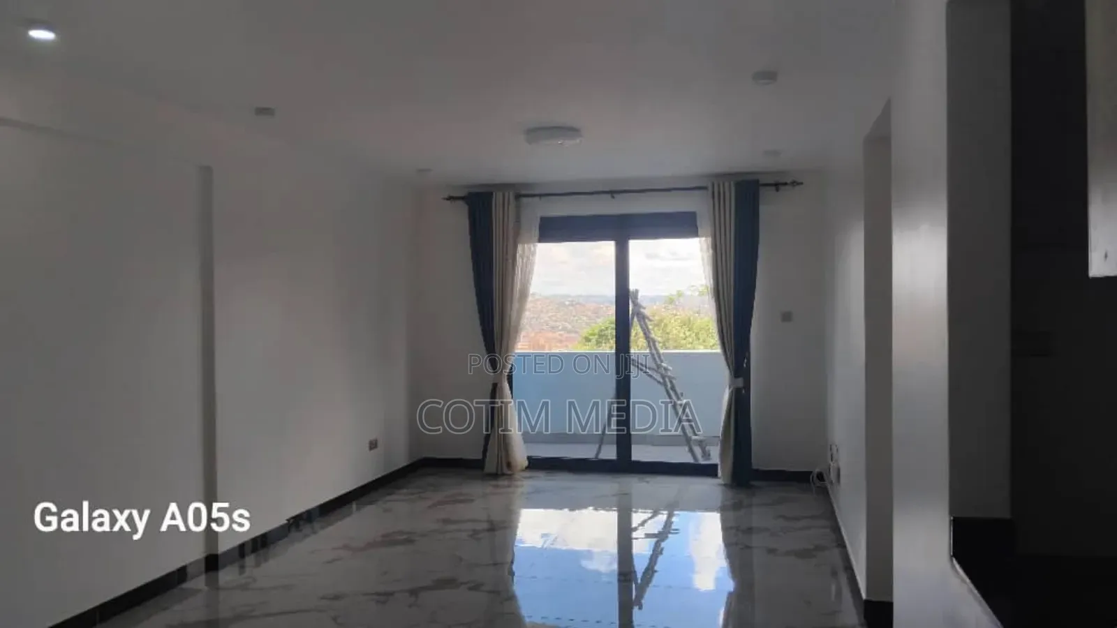 Furnished 3bdrm Condo in Makindye for sale
