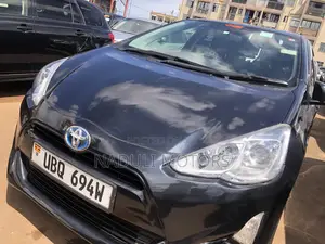 Toyota Aqua 2017 Black