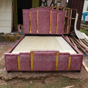 5×6 Cream Bed