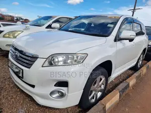 Toyota Vanguard 2008 White