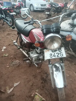 Bajaj Boxer 2023 Red