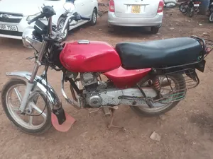Bajaj Boxer 100 2016 Red