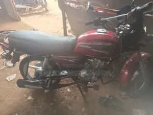 Bajaj Boxer 150 UG 2017 Red