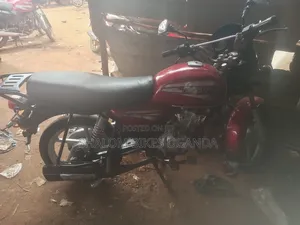 Bajaj Boxer 150 UG 2017 Red