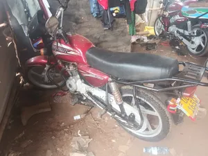 Bajaj Boxer 150 UG 2017 Red