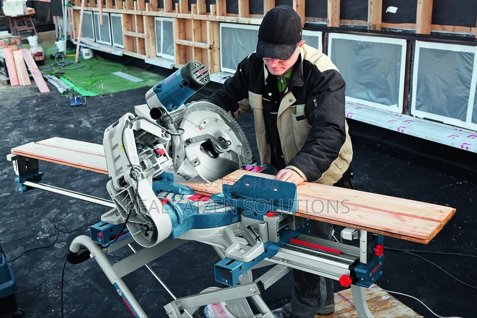 Bosch Professional Dual Laser Line Radial Miter Saw 2000w