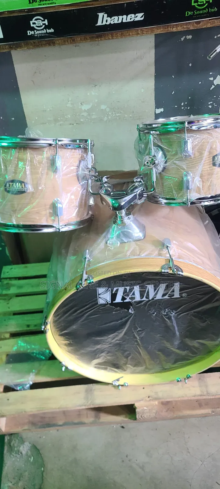 Tama Jazz Drum Band