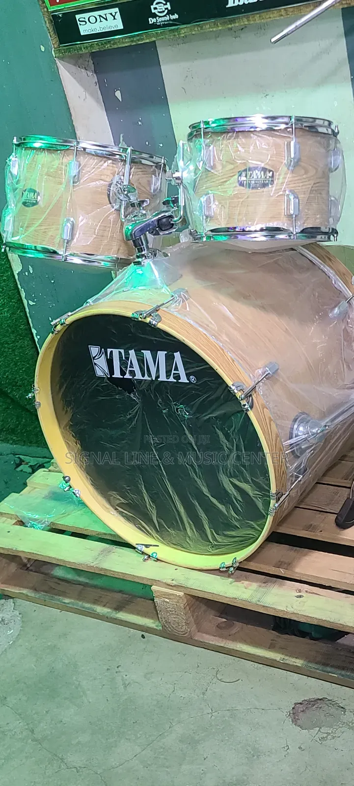 Tama Jazz Drum Band