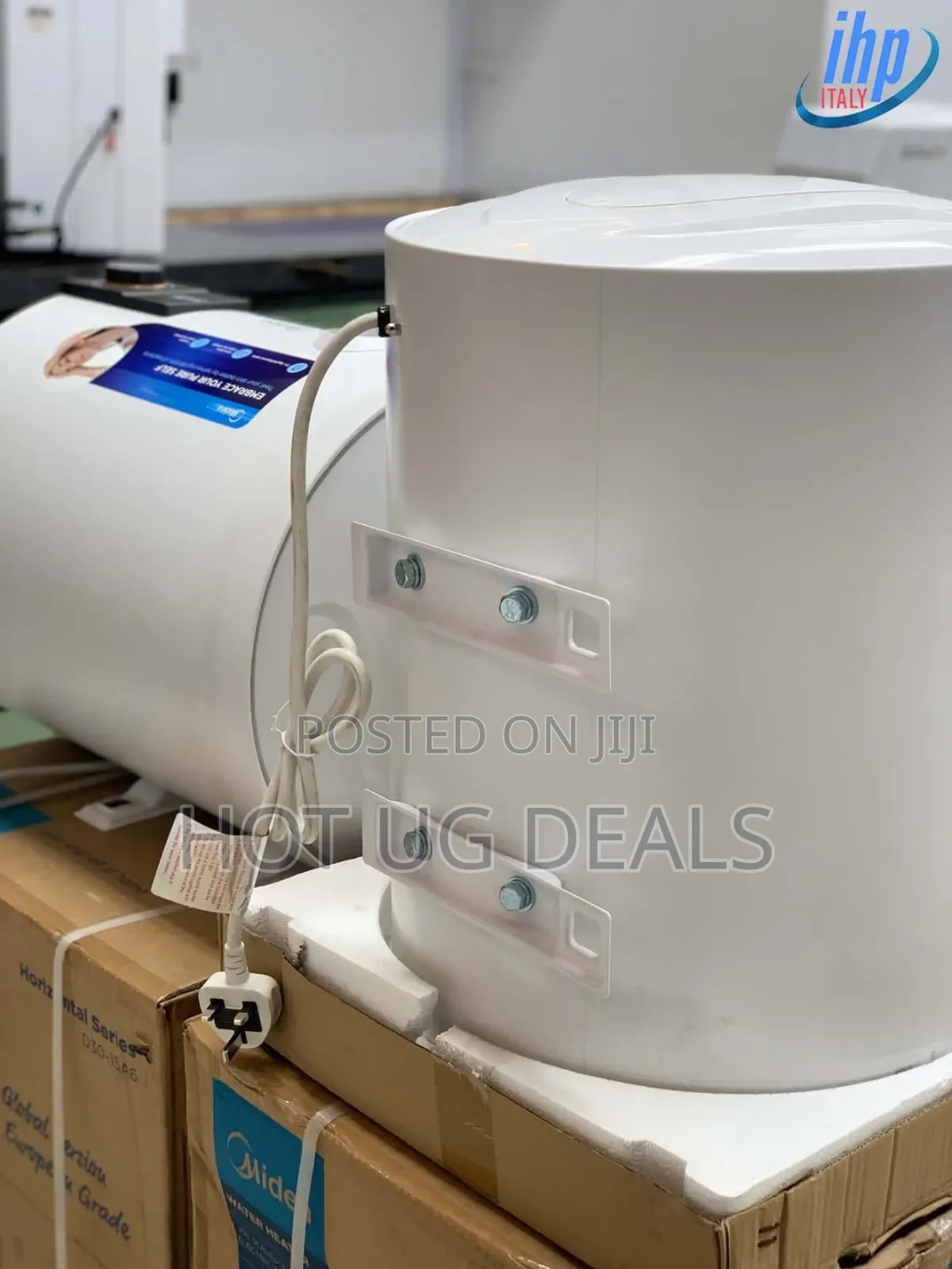 Midea 30-liter Electric Water Heater - White