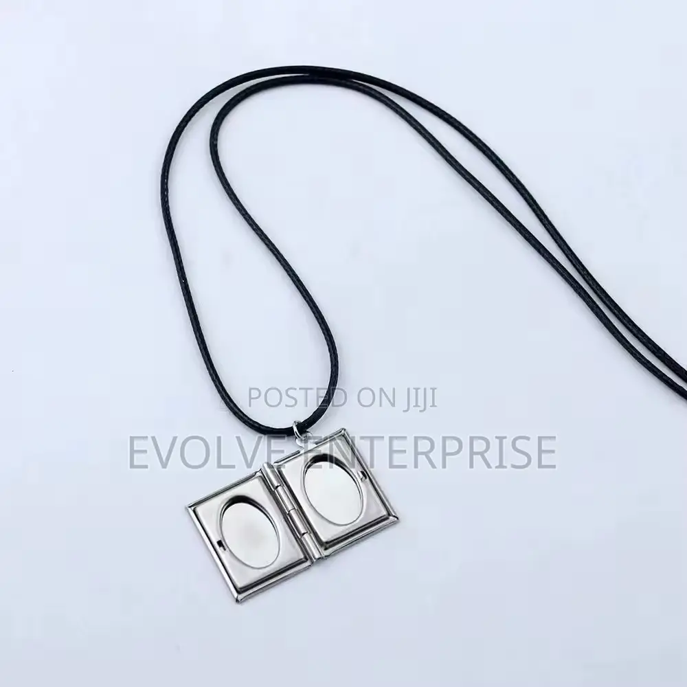 Anime Jujutsu Kaisen Openable Pendant With Photo Choker