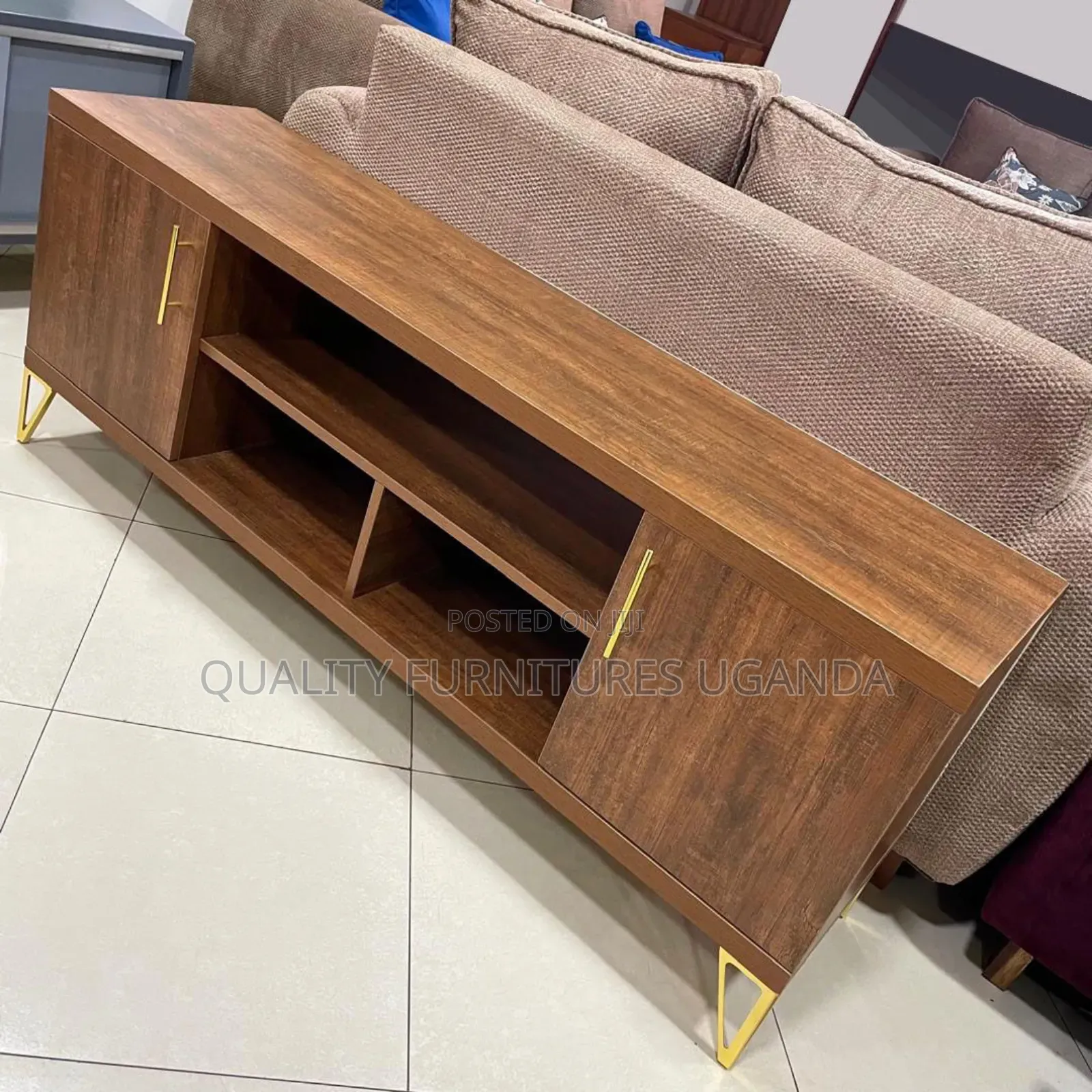 Mugavu Tv Stand