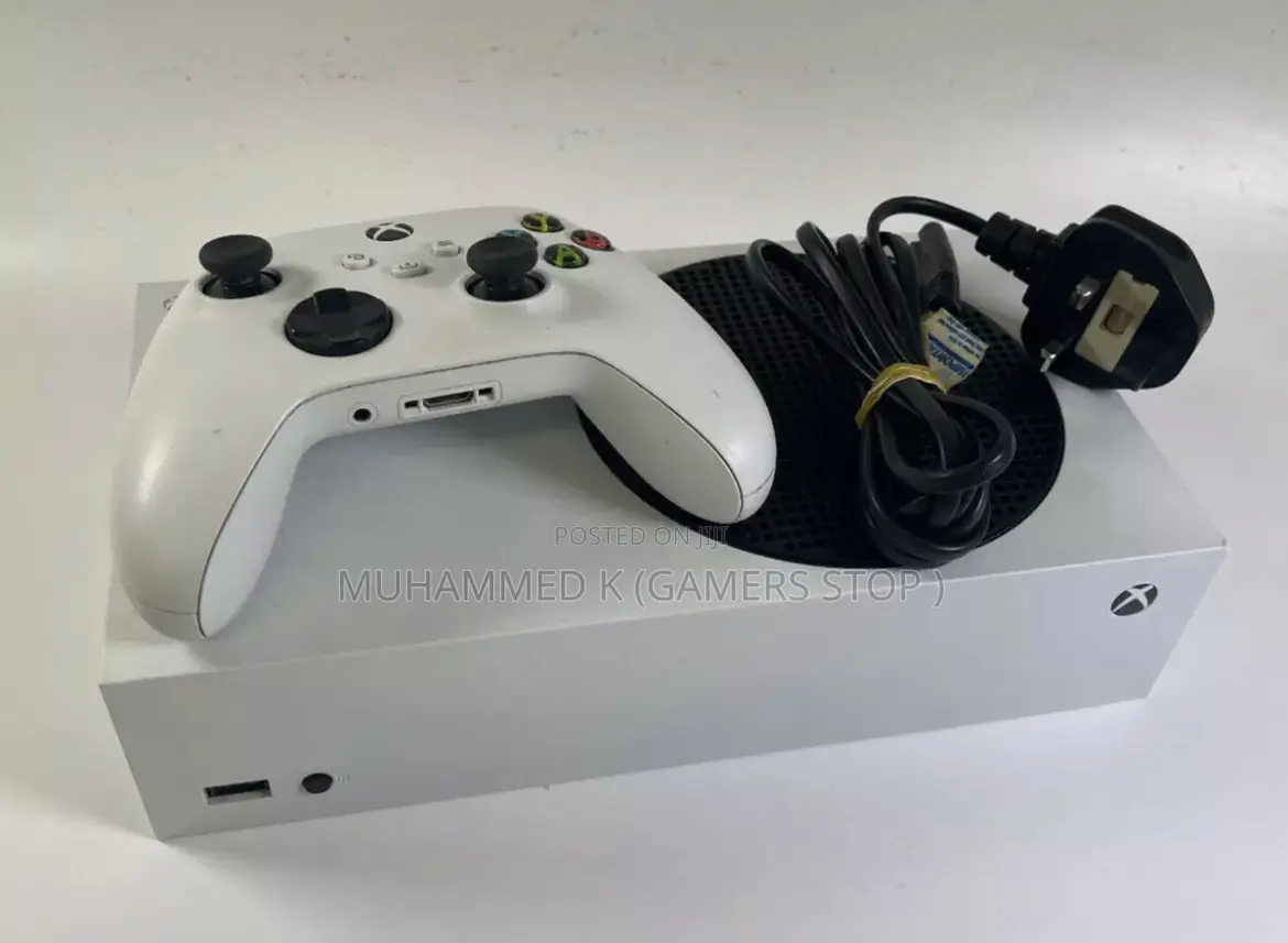 Xbox Series S (Eafc 25 + 6 Games)