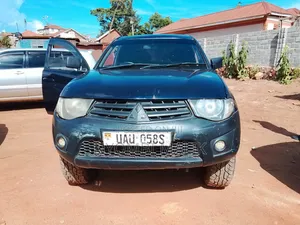 Photo - Mitsubishi L200 2007 Blue