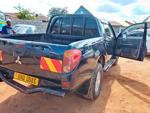 Mitsubishi L200 2007 Blue