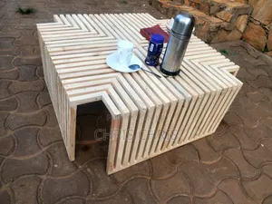 Pallet Center Table