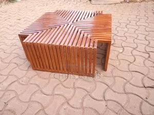 Pallet Center Table