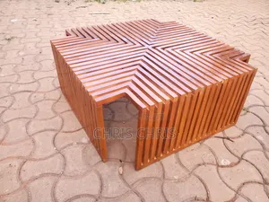Pallet Center Table