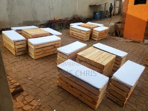 Pallet Benches With Cushion