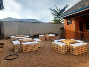 Pallet Benches With Cushion